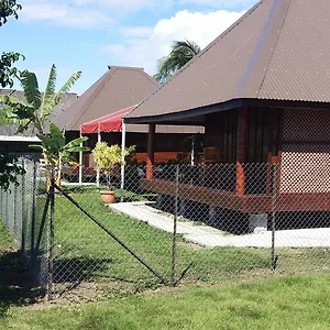 Raiatea Airport Bungalow Hébergement de vacances